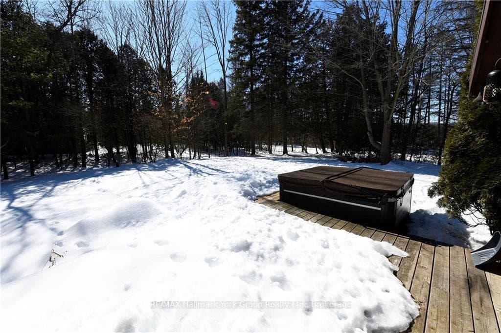 416861 10TH Line photo 21