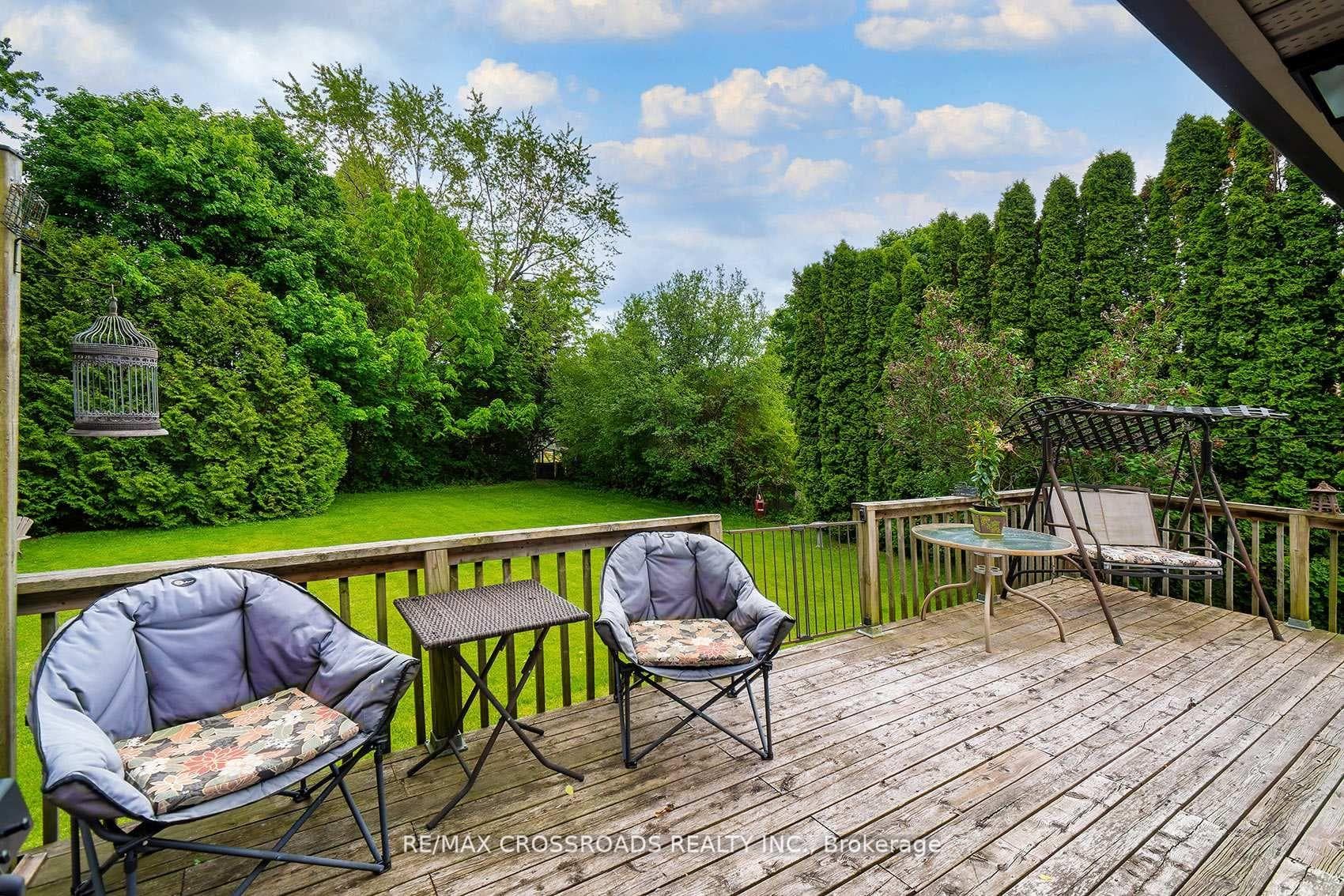 19 Orchard Avenue photo 36