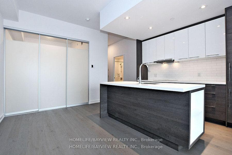 488 University Avenue Unit 3503 photo 5