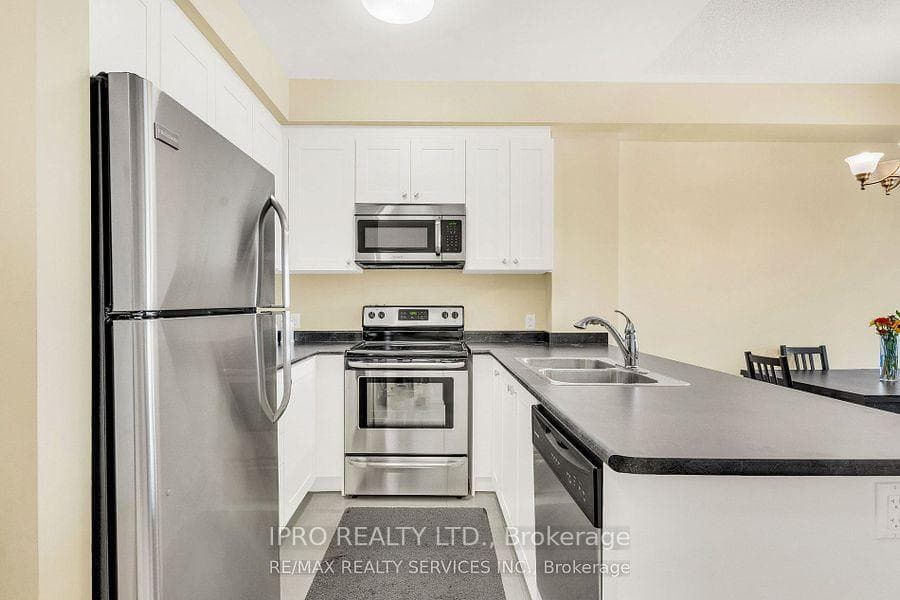 216 Oak Park Boulevard Unit 420 photo 8