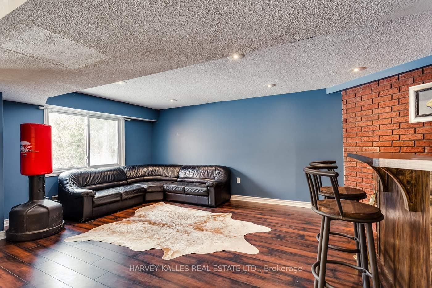 145 Franklin Avenue photo 40