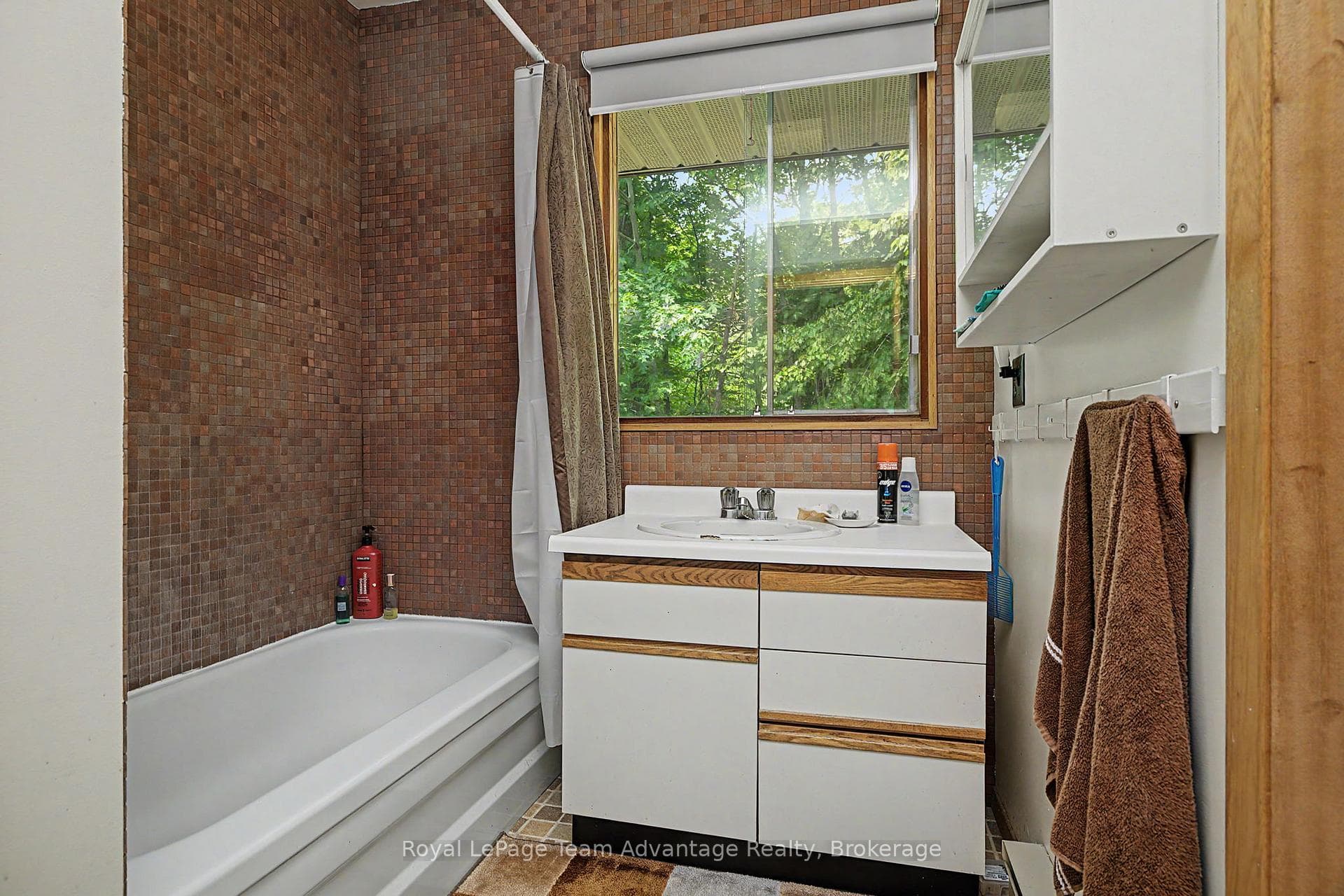 49 Bayview Drive photo 25