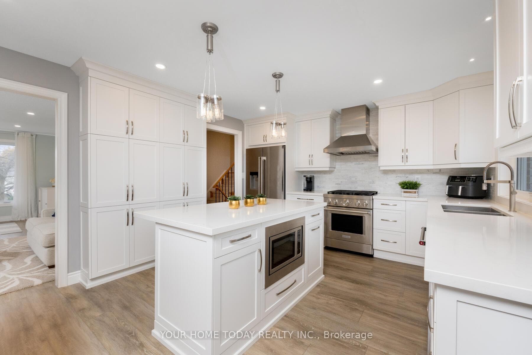 3 Regan Crescent photo 12