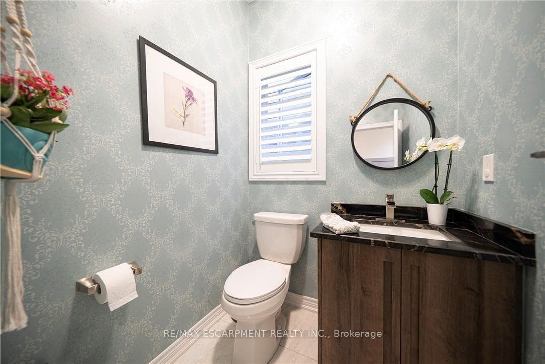 73 Eleanor Avenue photo 31