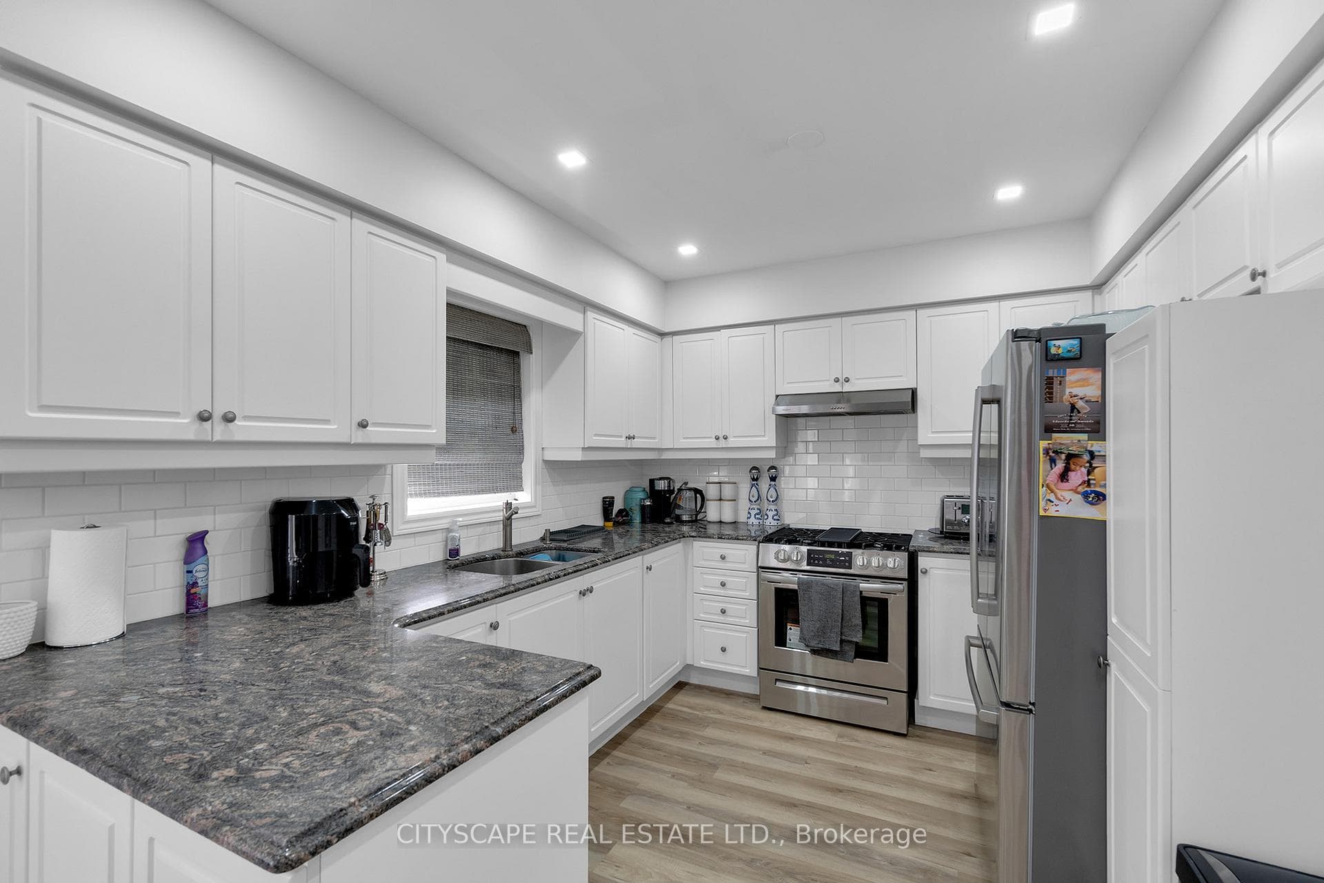 6421 Donway Drive photo 10