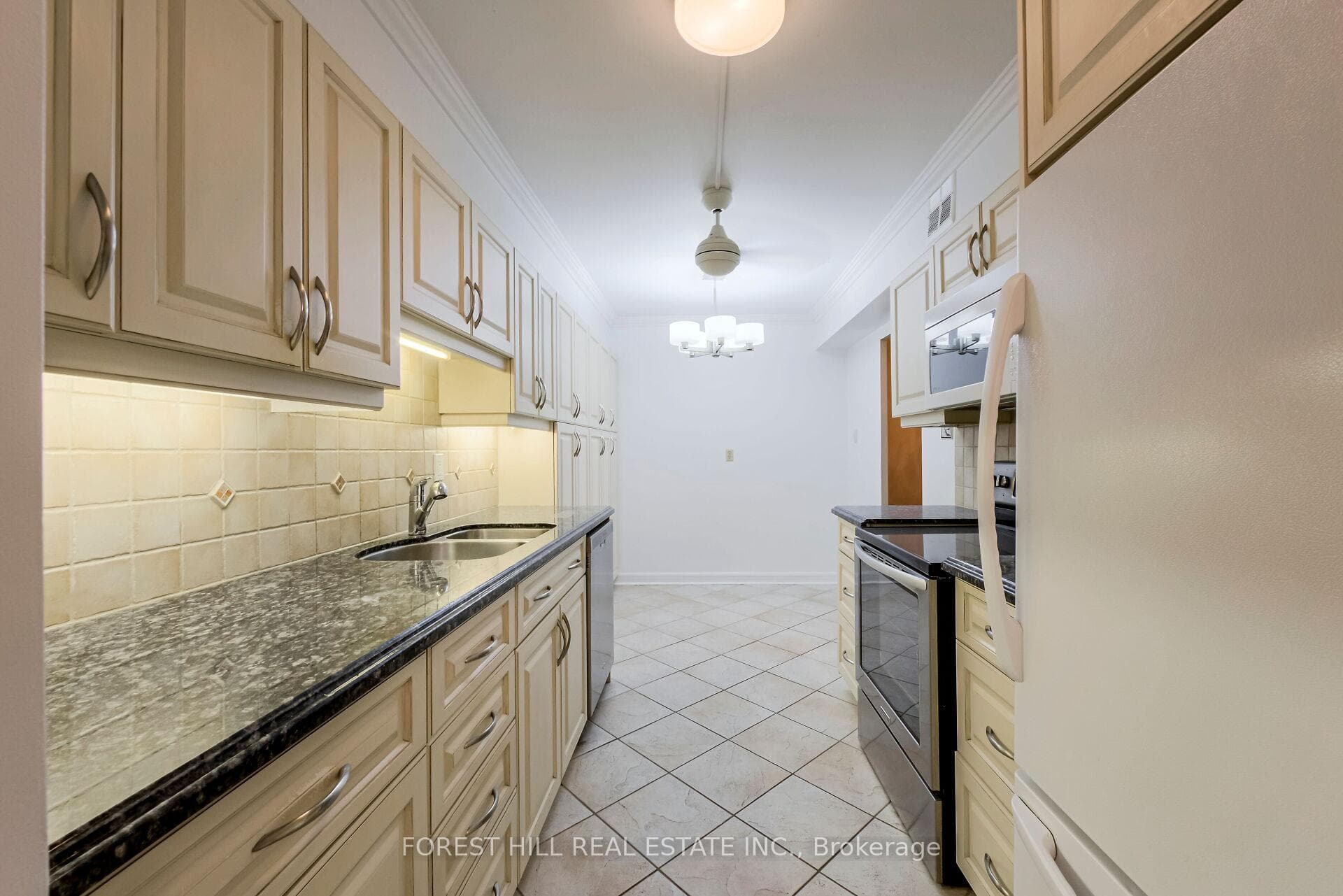 100 Canyon Avenue Unit 1104 photo 16