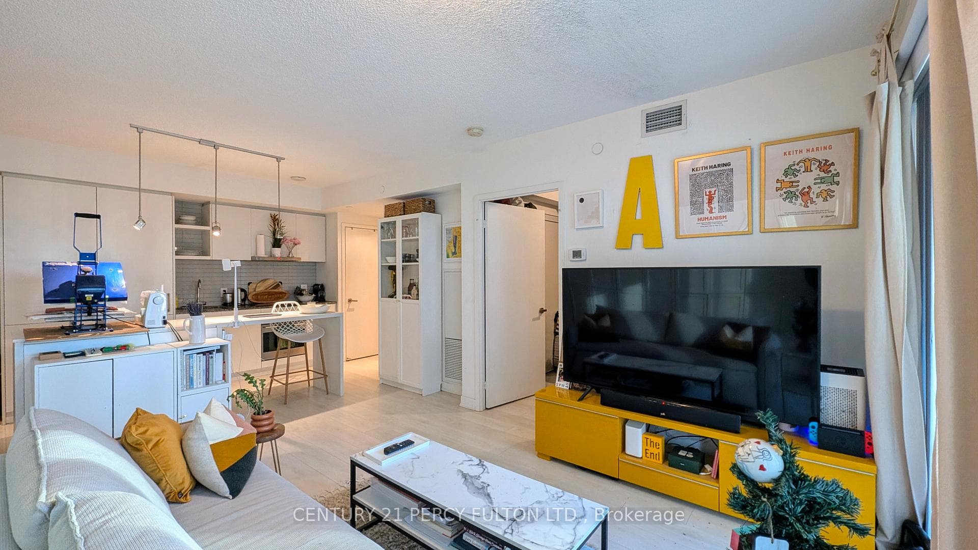 100 Harbour Street Unit 1606 photo 5
