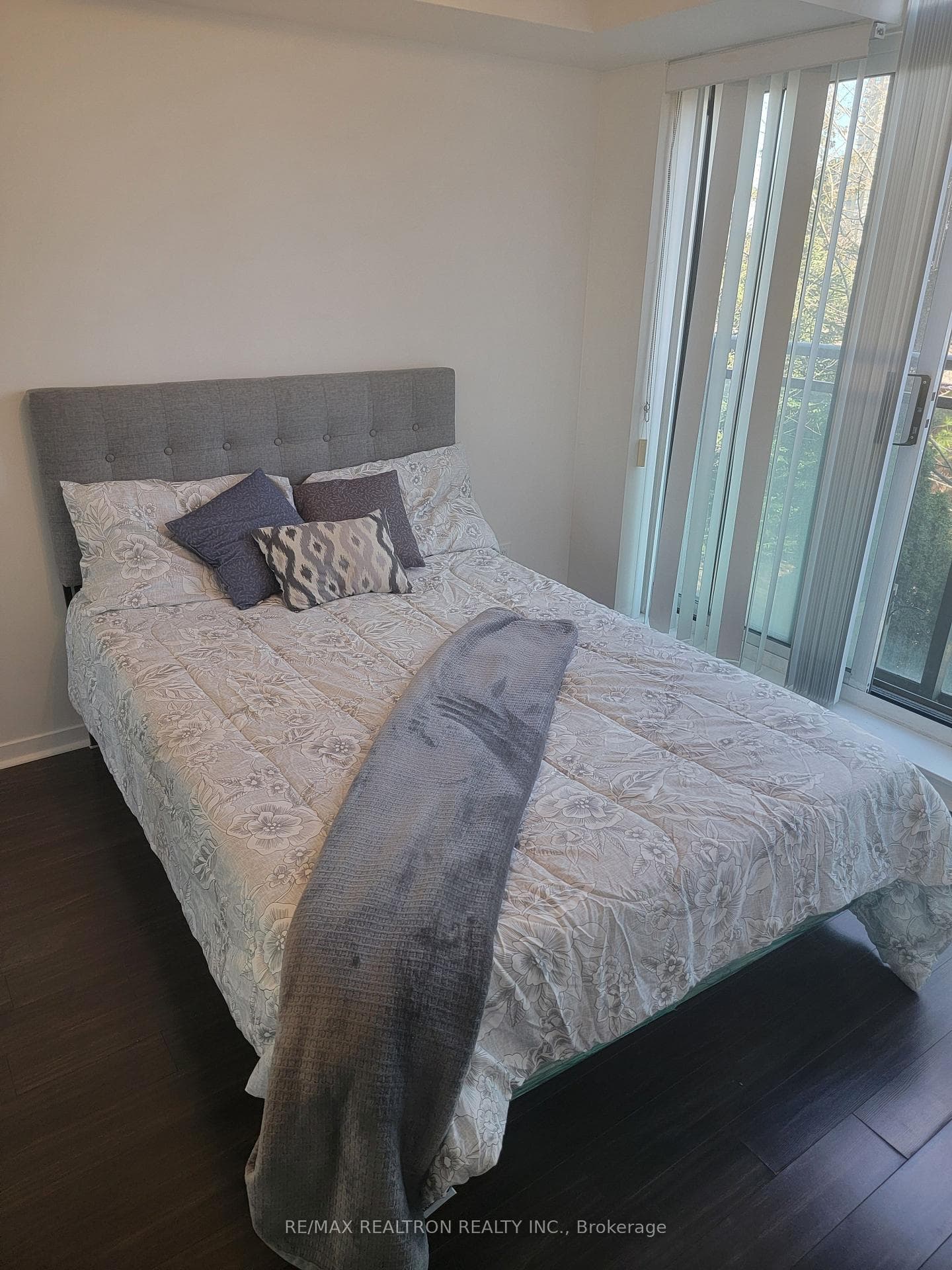 120 Dallimore Circle Unit 310 photo 18