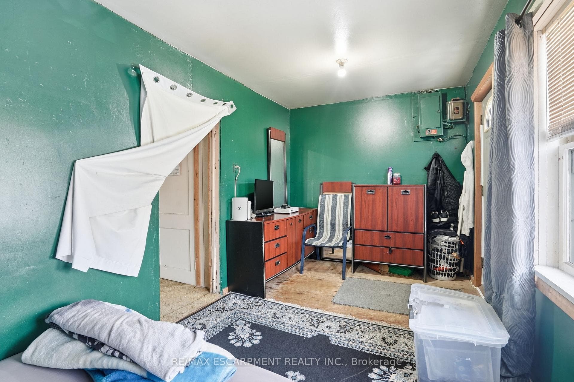 83 Nickel Street photo 4