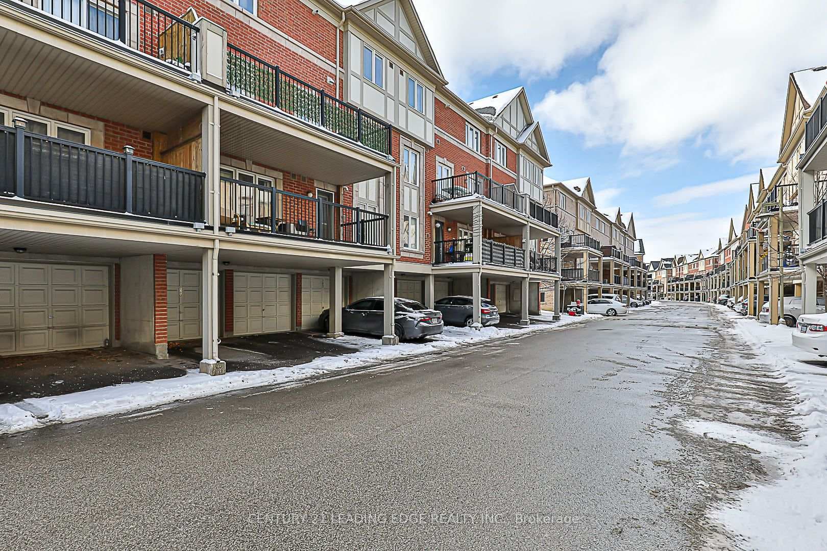 166 LOUISBOURG Way photo 32