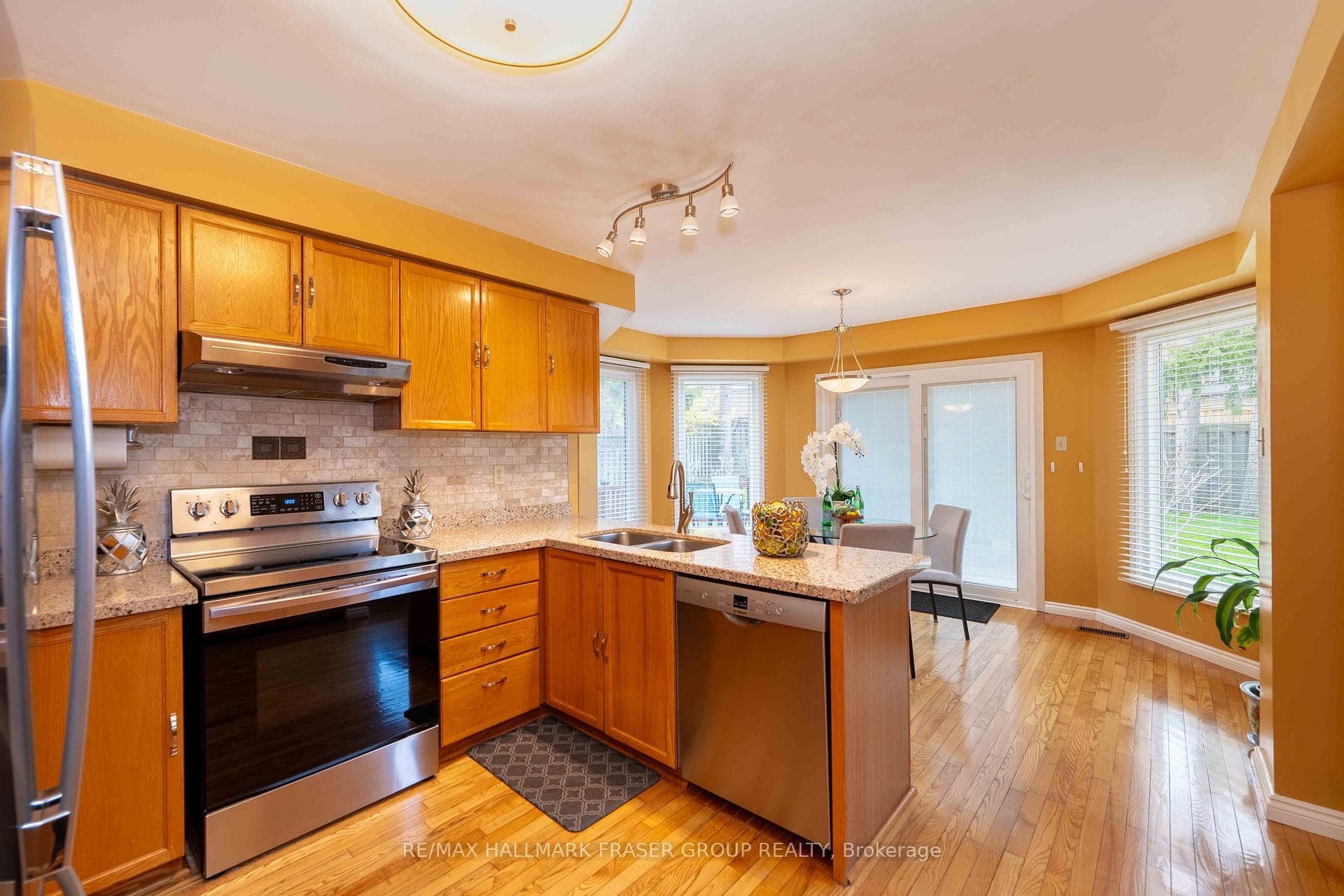 40 Dartmoor Drive photo 13