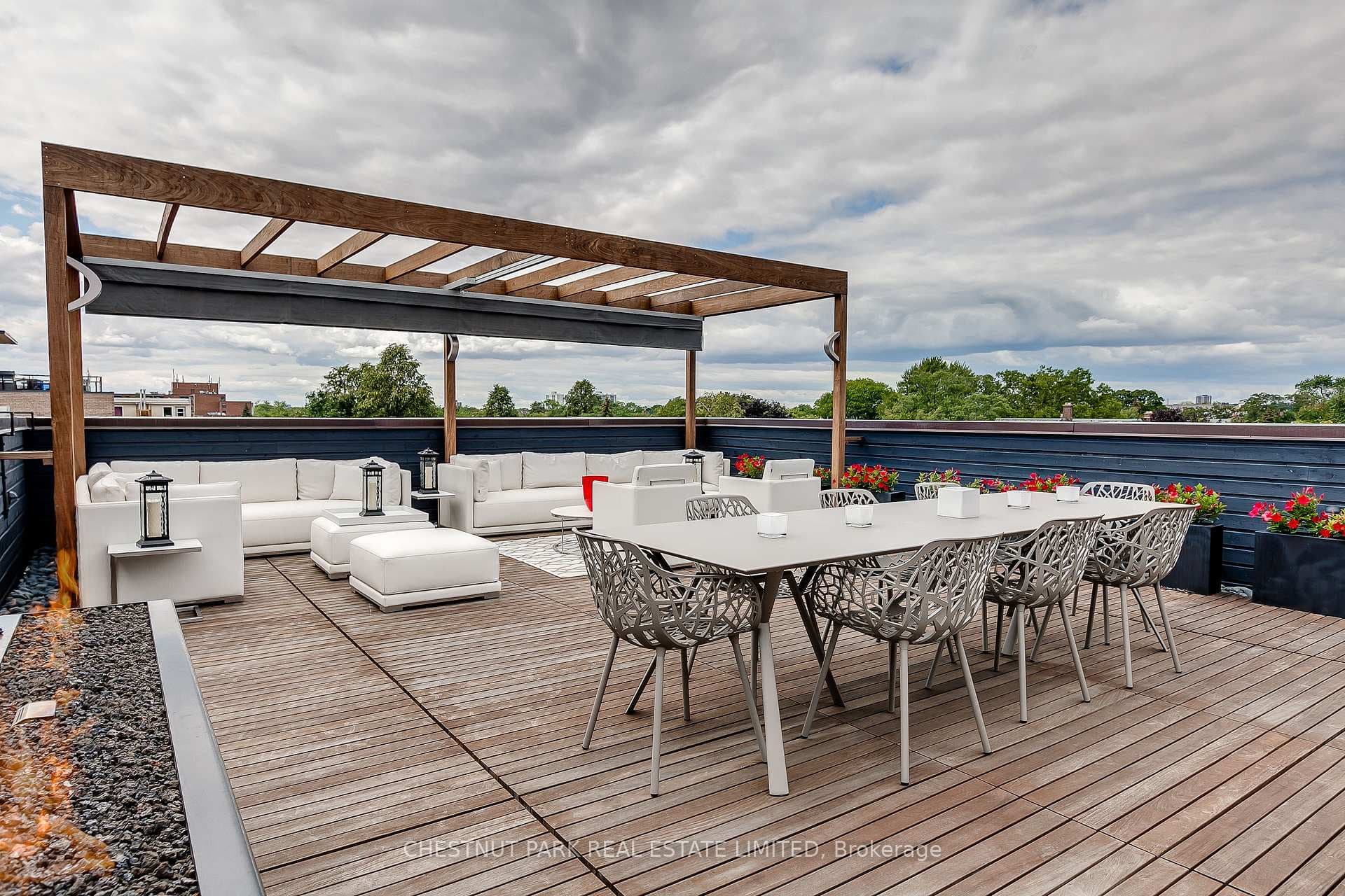 314 Palmerston Boulevard photo 28
