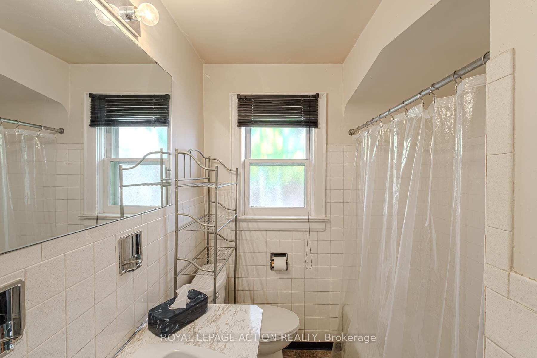 19 King George Road photo 17