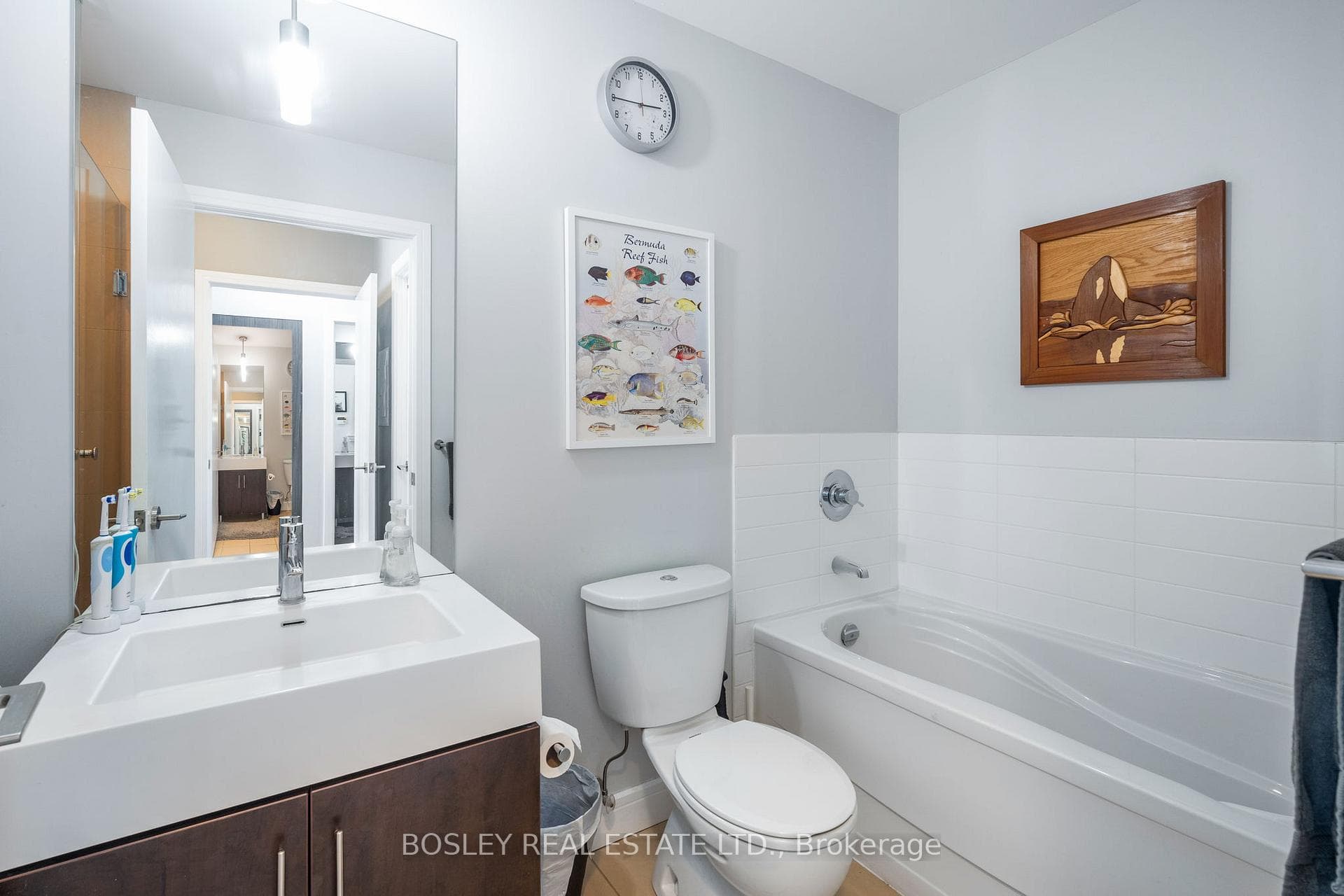 112 George Street Unit 2104 photo 25