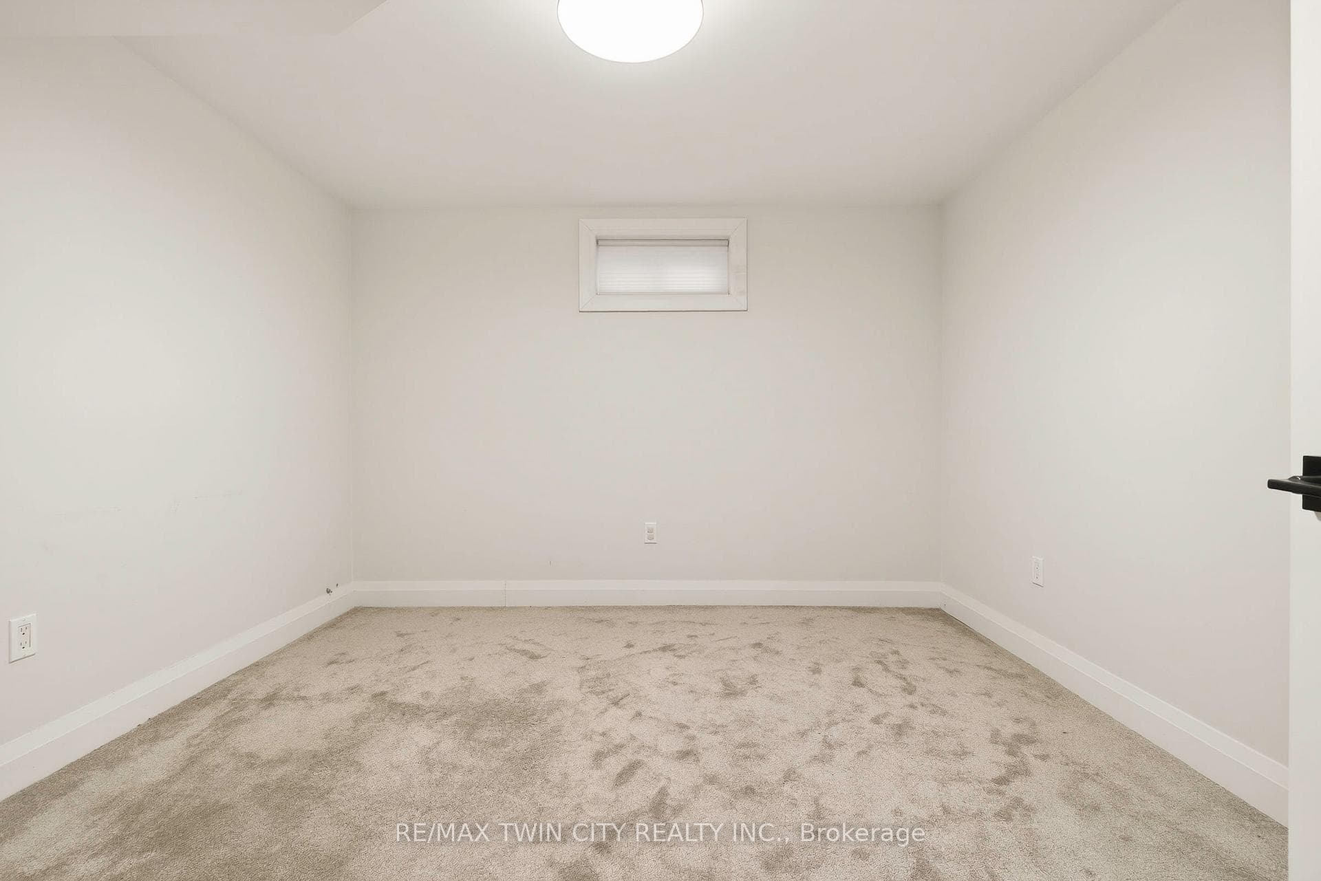 43 Blueridge Crescent photo 23