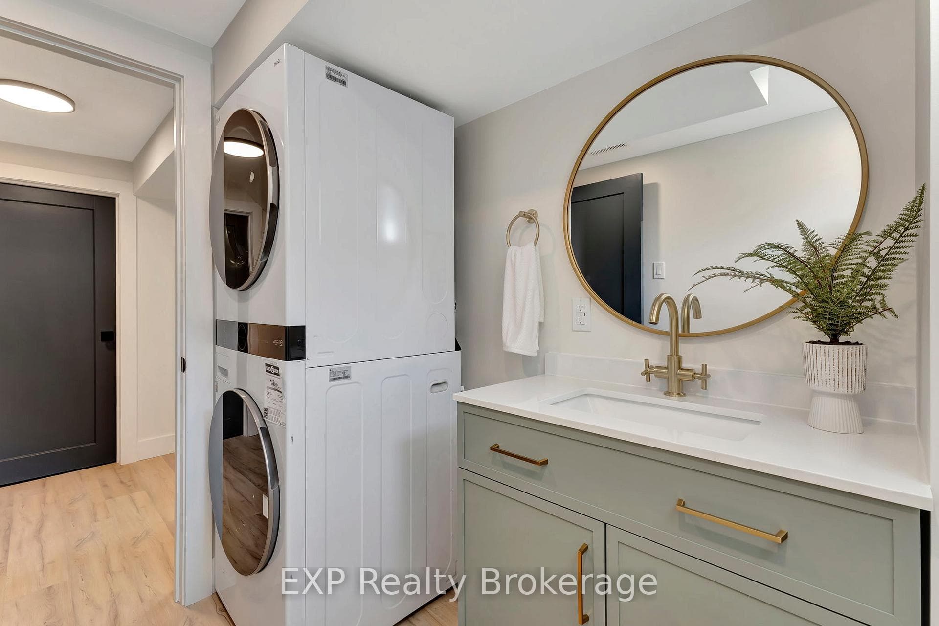 98 DOOLEY Drive photo 23