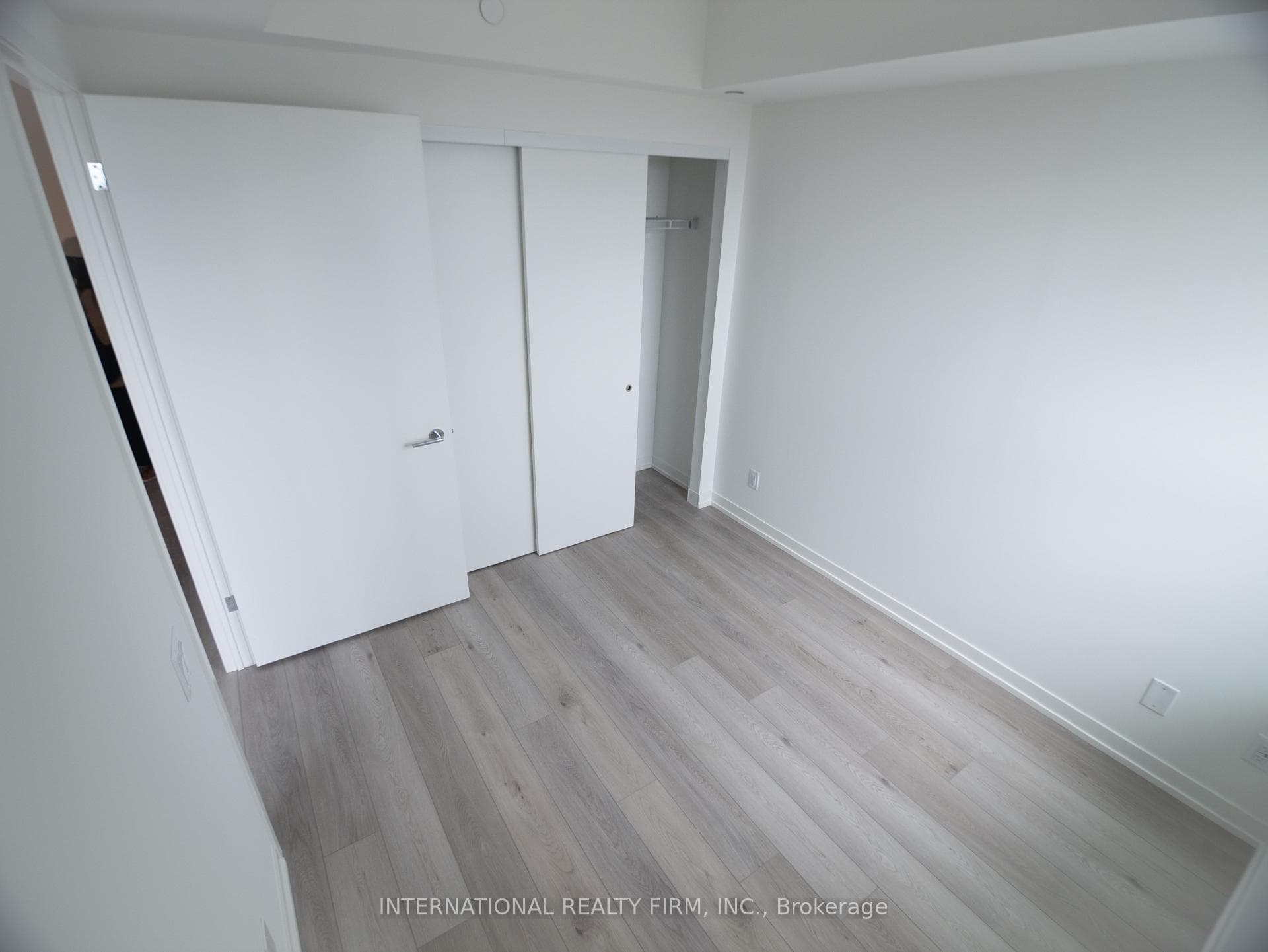 863 St Clair Avenue Unit 607 photo 20