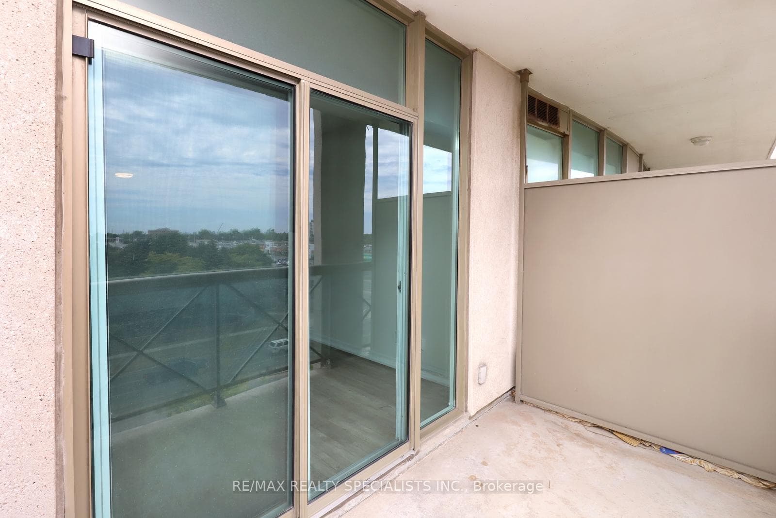 1359 Rathburn Road Unit 508 photo 18