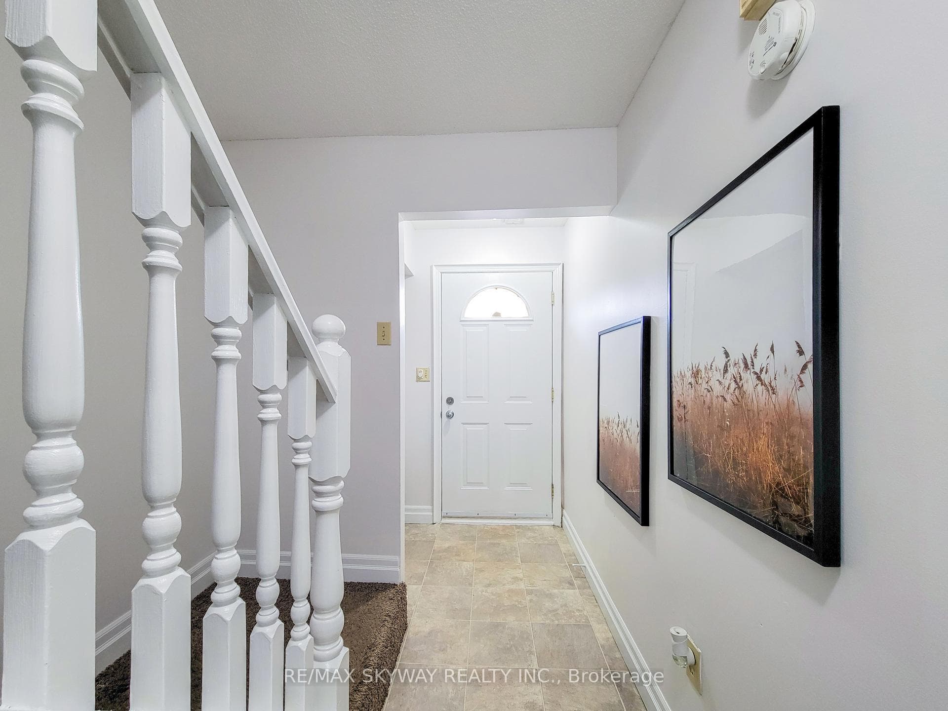 56 Harris Avenue Unit B photo 5