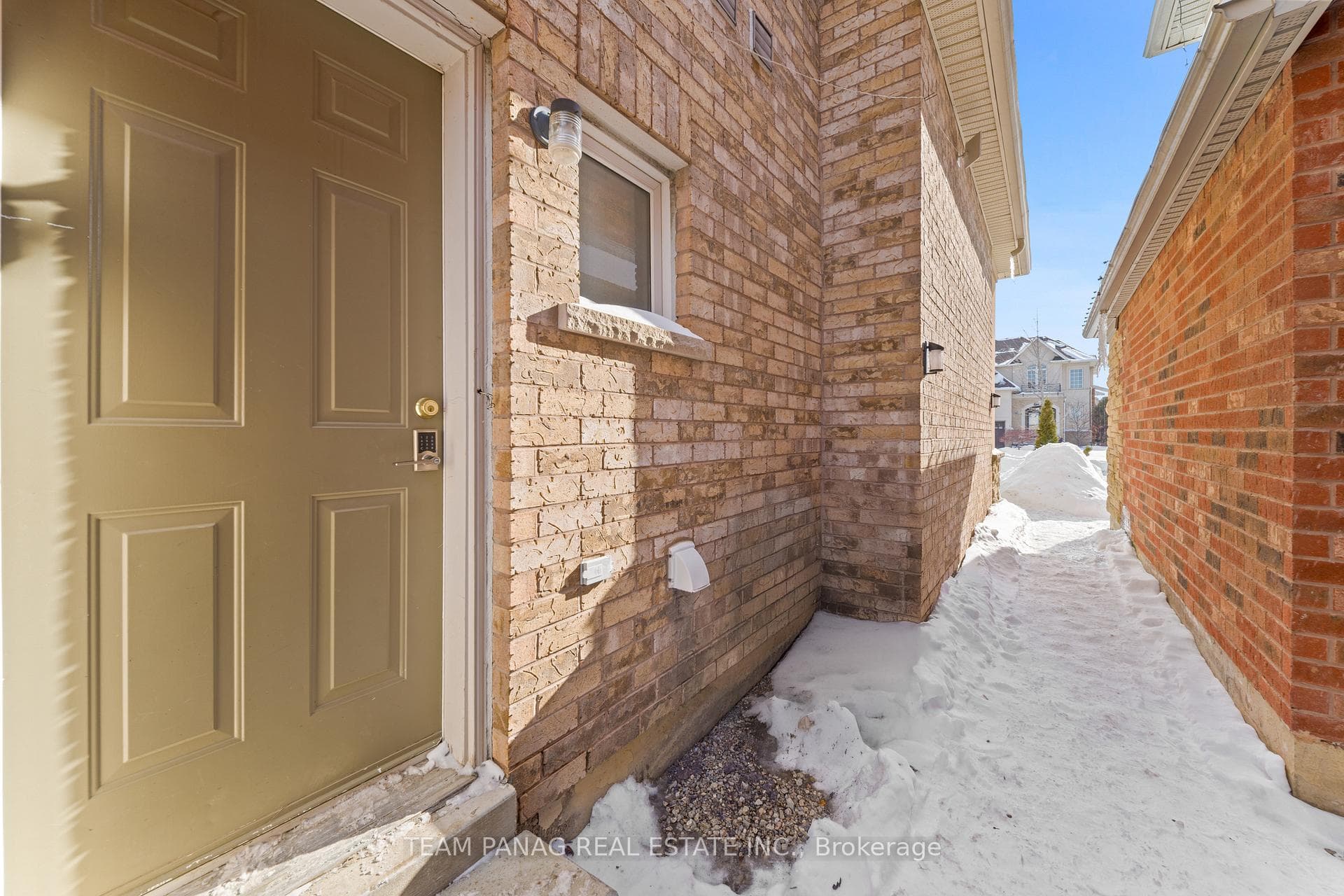 9 Sorbonne Drive photo 37