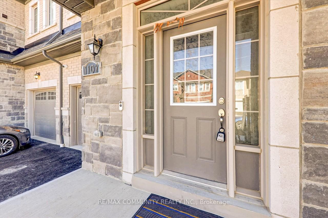 1107 Skyridge Boulevard photo 2