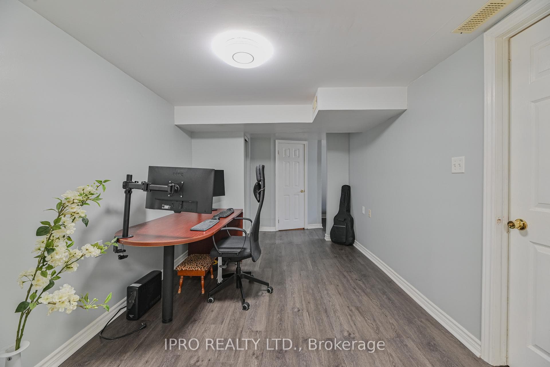 1562 Oran Court photo 24