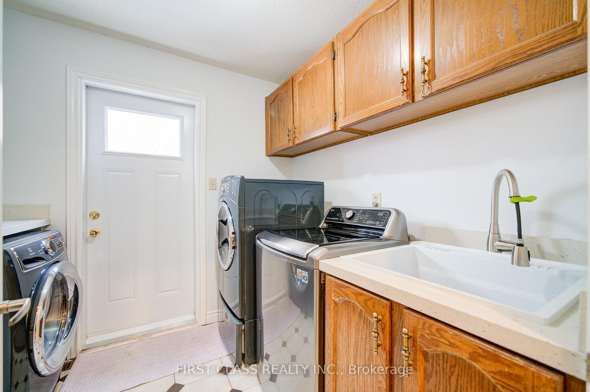 3102 Golden Orchard Drive photo 15