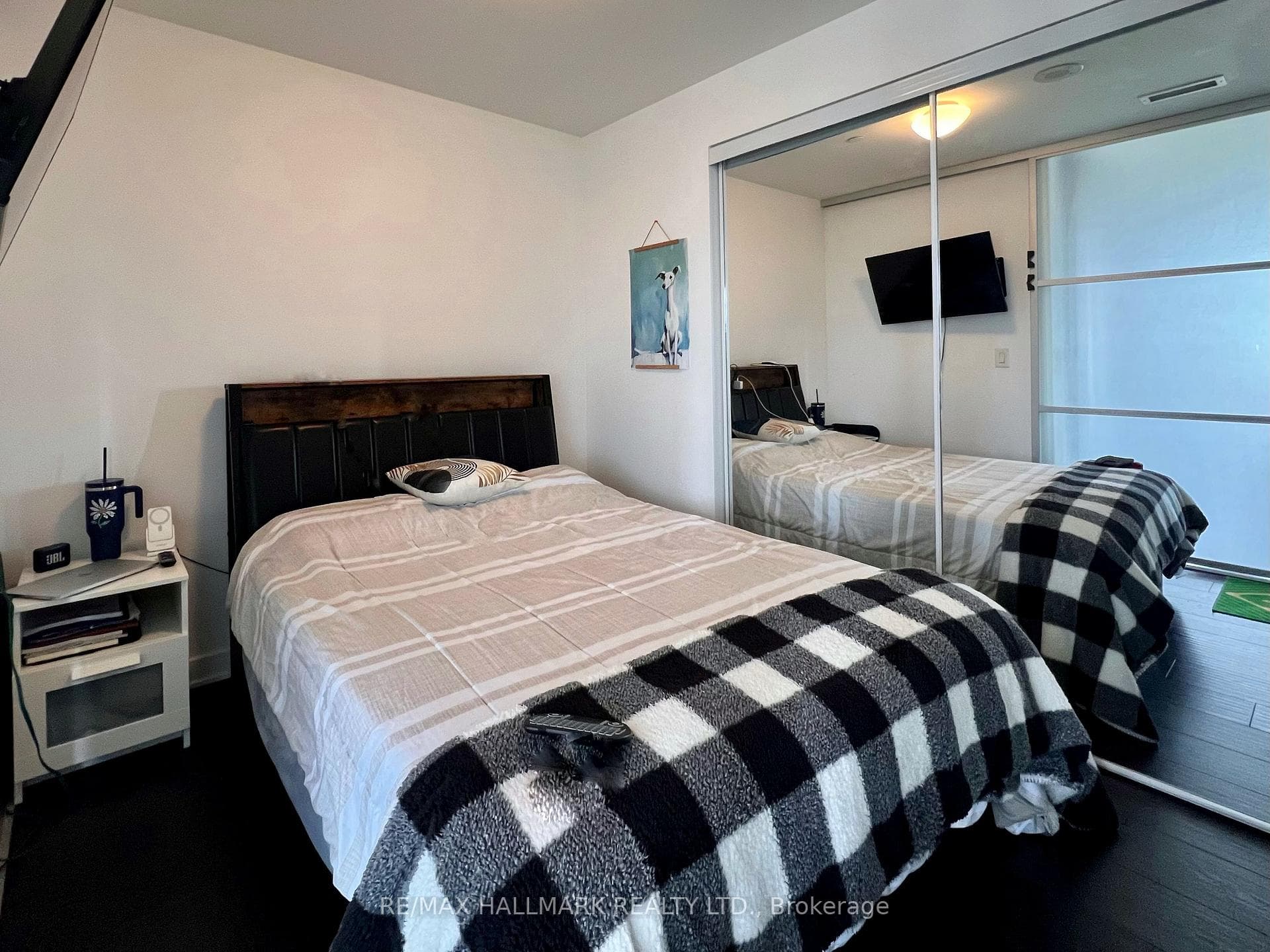 170 Sumach Street Unit 1209 photo 16