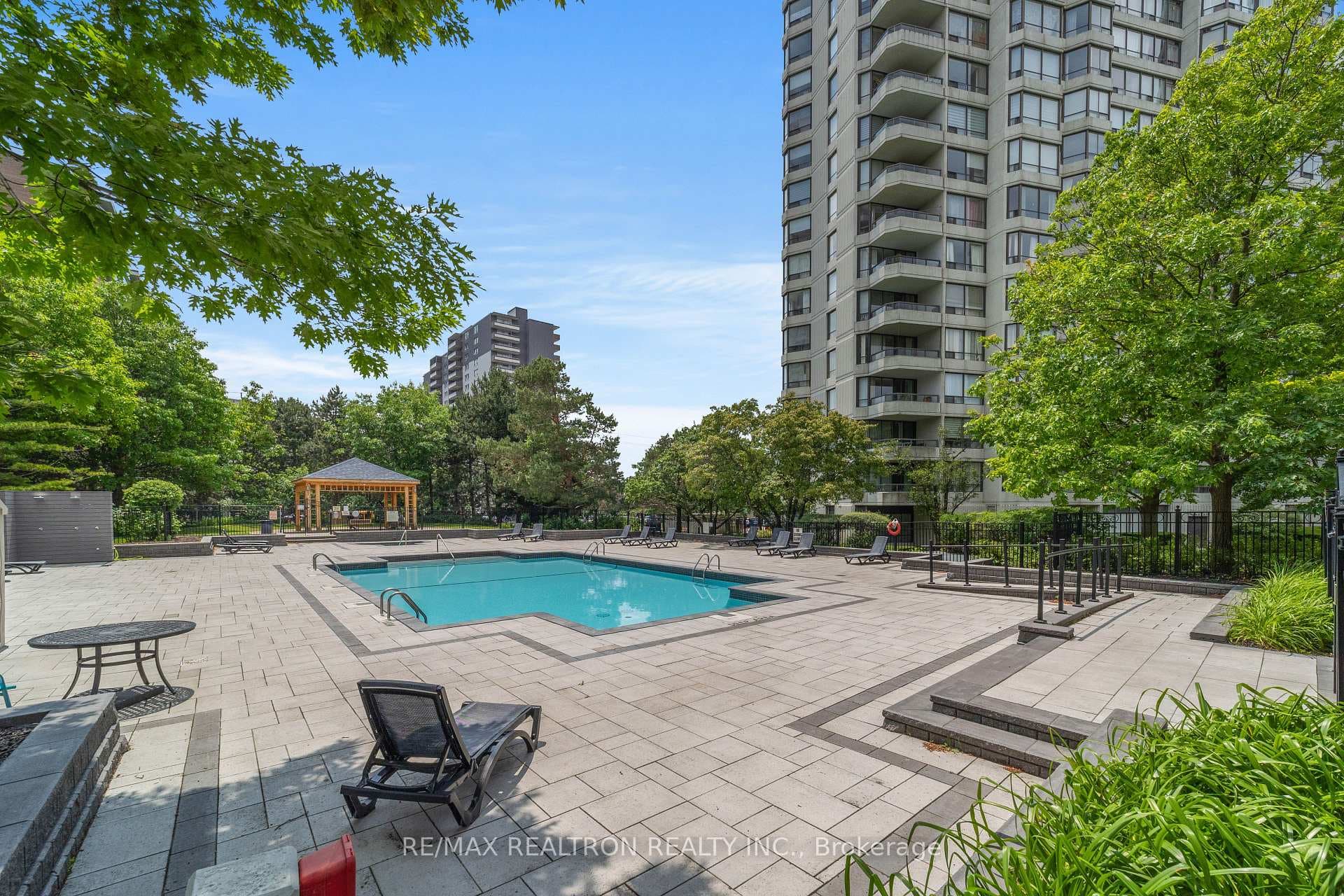 1131 Steeles Avenue Unit 1508 photo 35