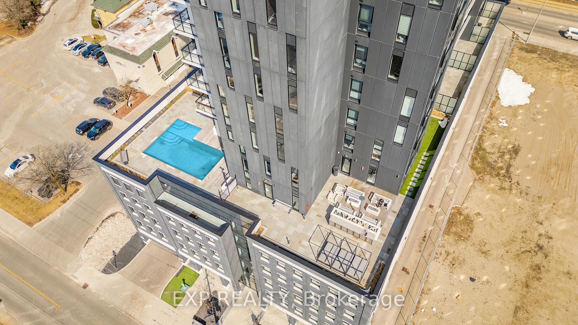 181 King Street Unit 1703 photo 16