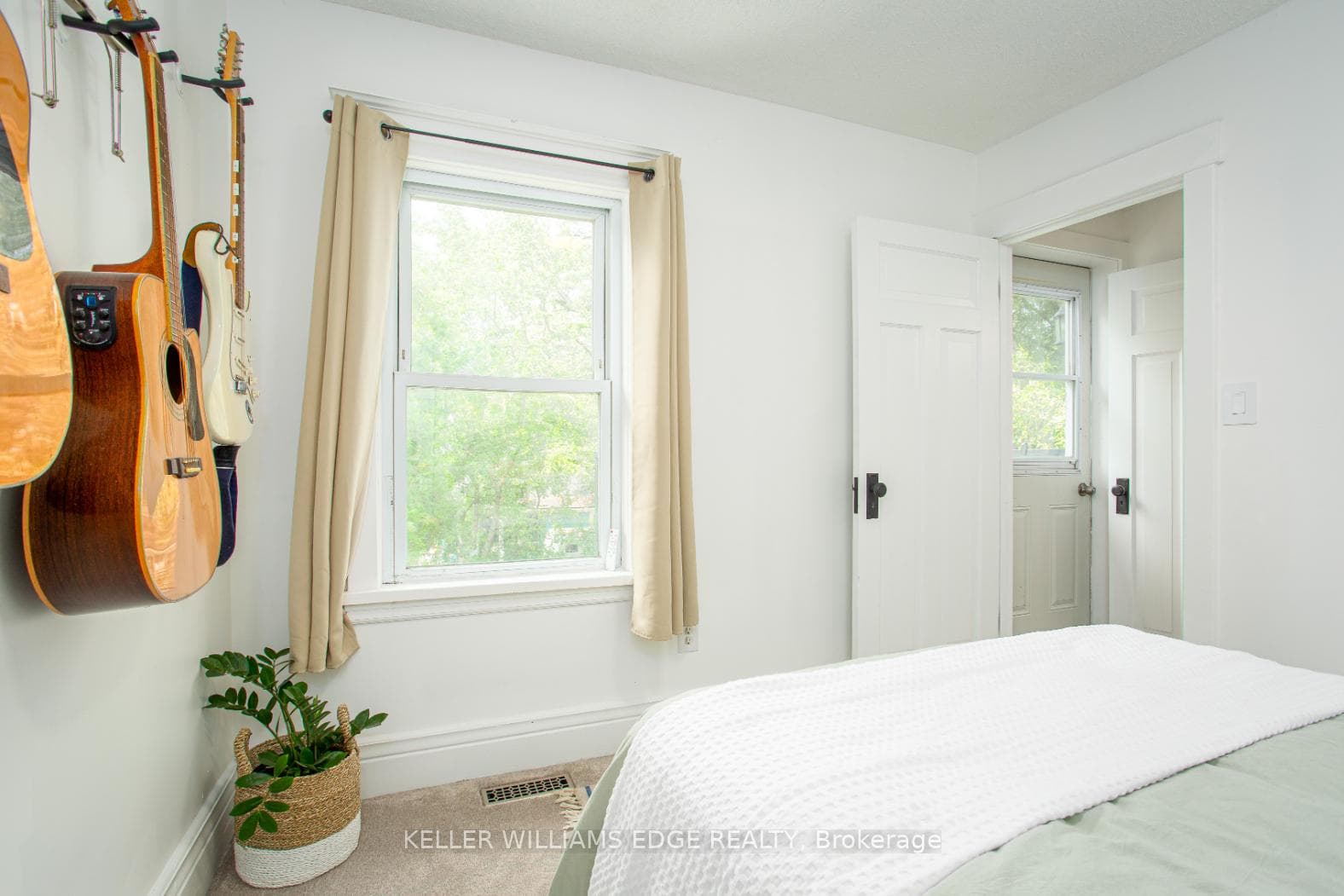 826 Beach Boulevard photo 22