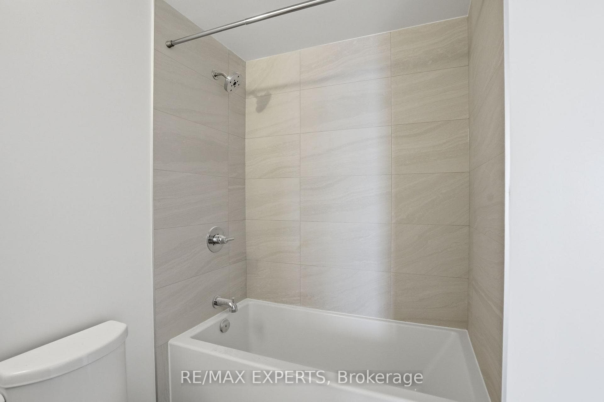 2075 Lakeshore Road Unit 2104 photo 27