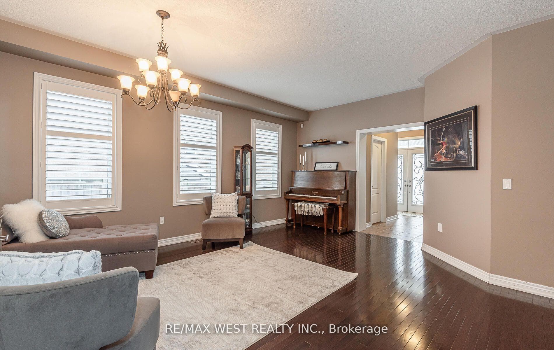 68 Waterville Way photo 5
