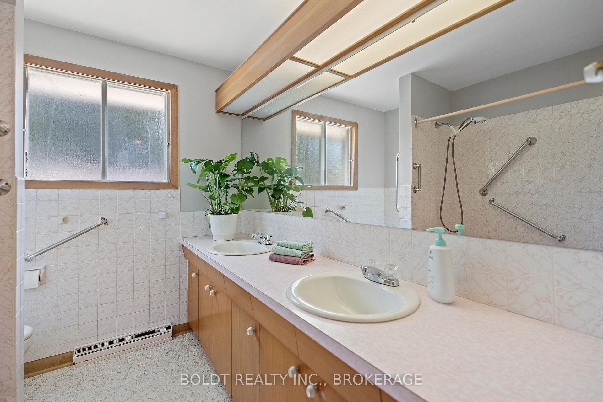 5 Prince David Court photo 26