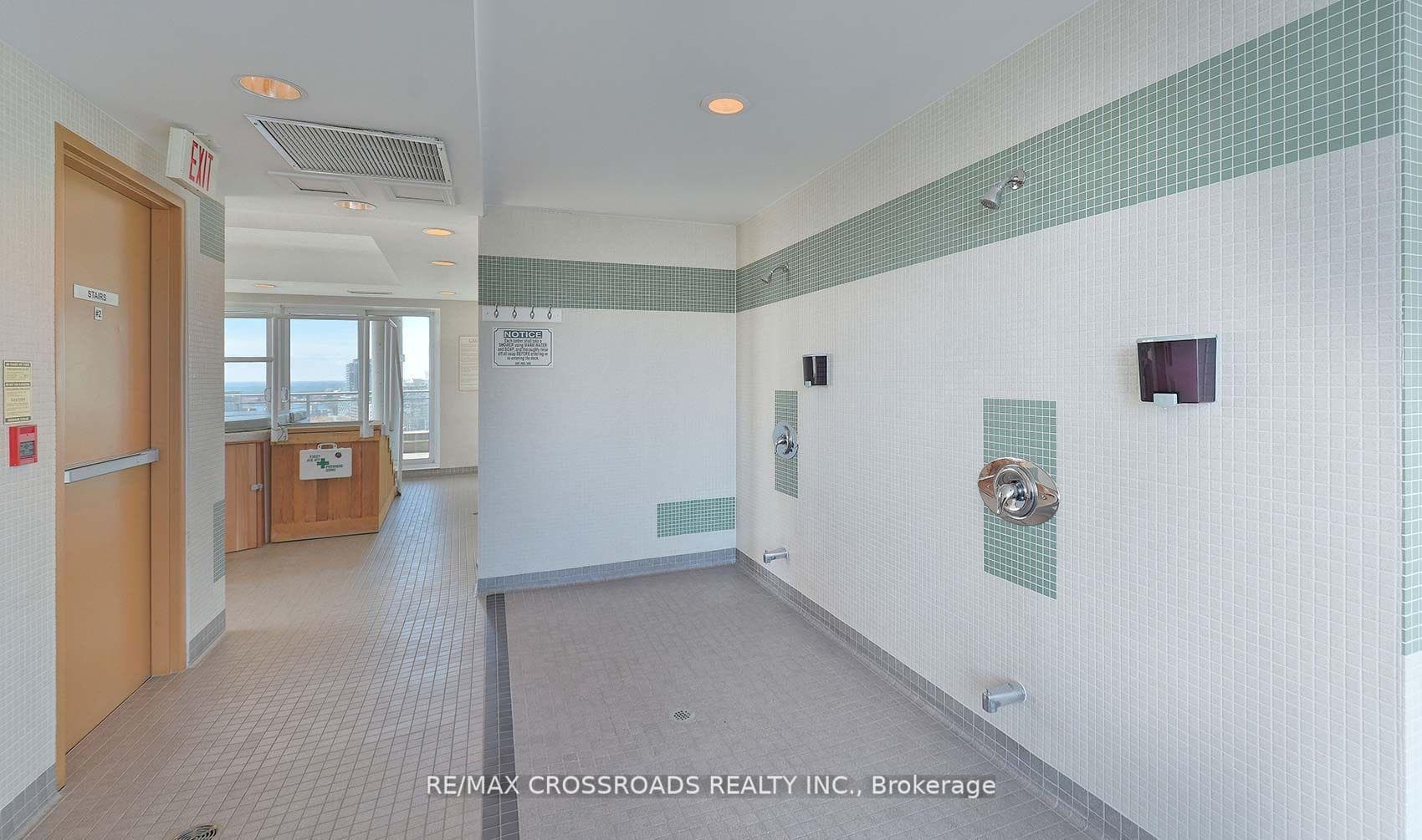 410 Queens Quay Unit 208 photo 22