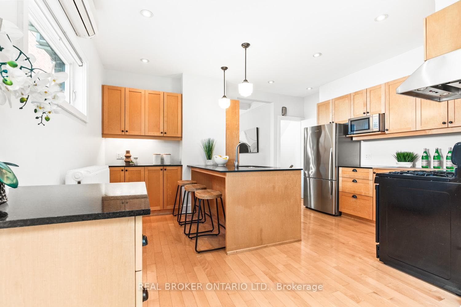 Kitchen with lots of storage