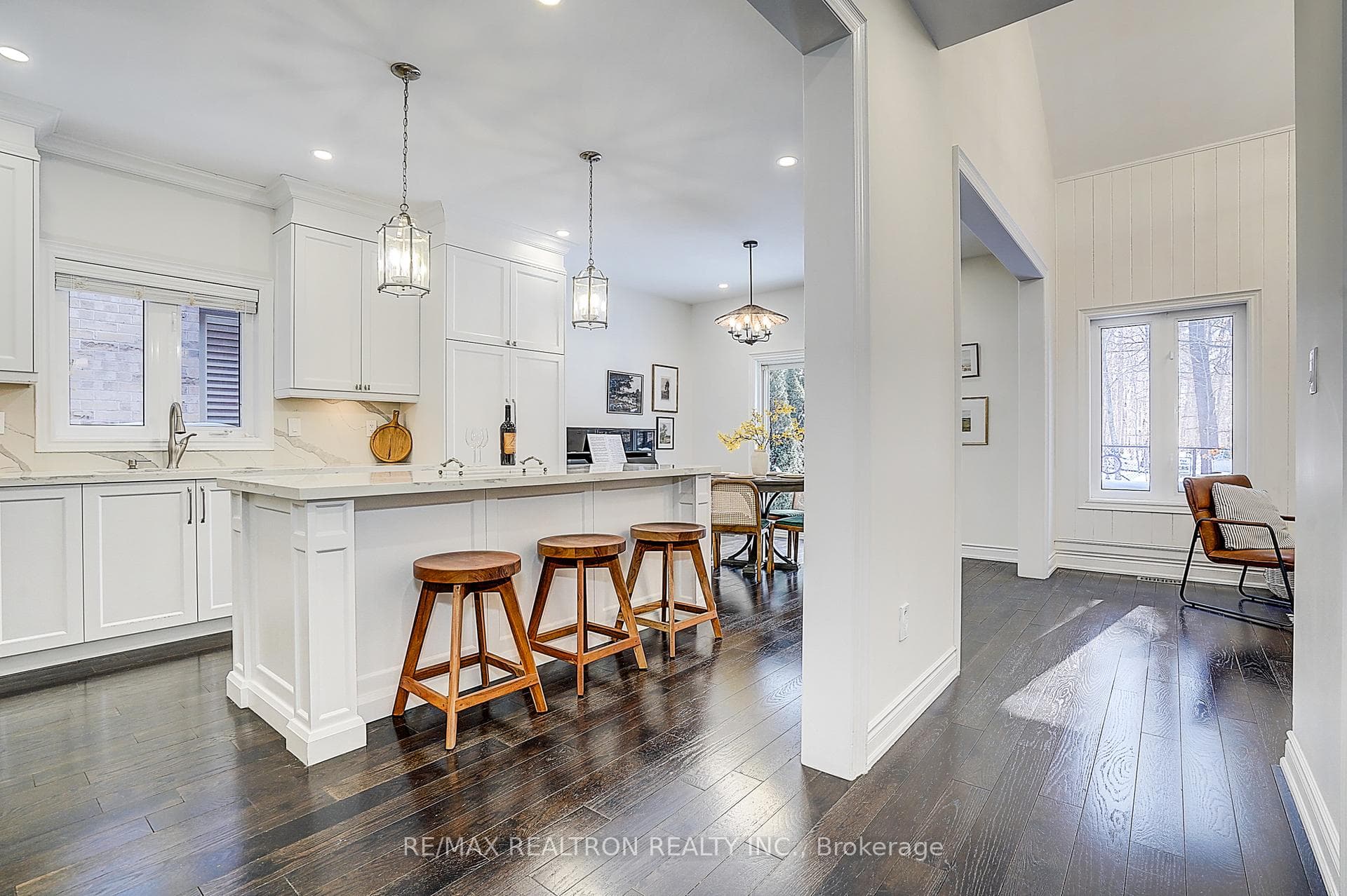 571 Davos Road photo 15