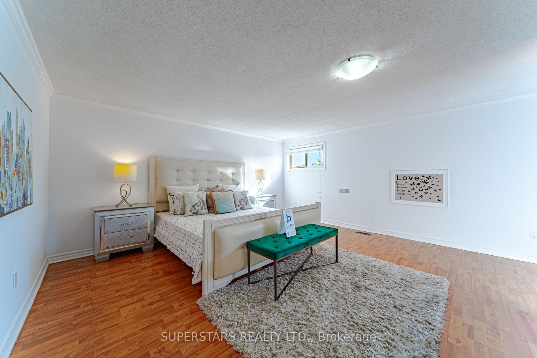 160 Galbraith Crescent photo 21