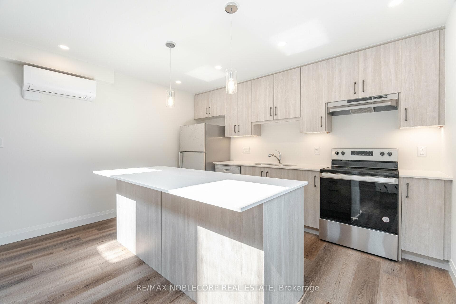 40 Montcalm Avenue Unit GSuite photo 10