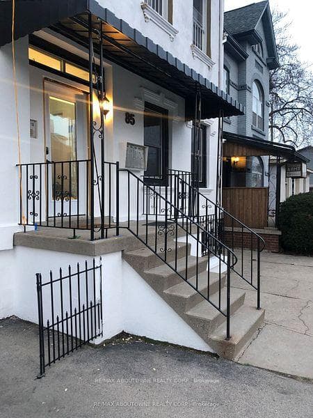 85 Wilson Street photo 12