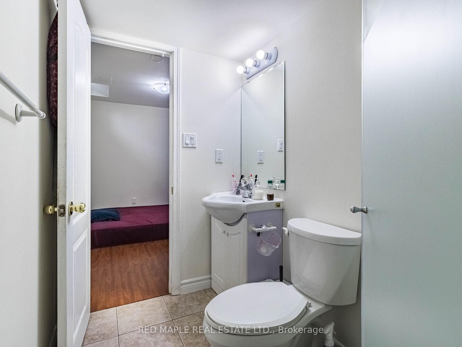 105 Bernard Avenue photo 36