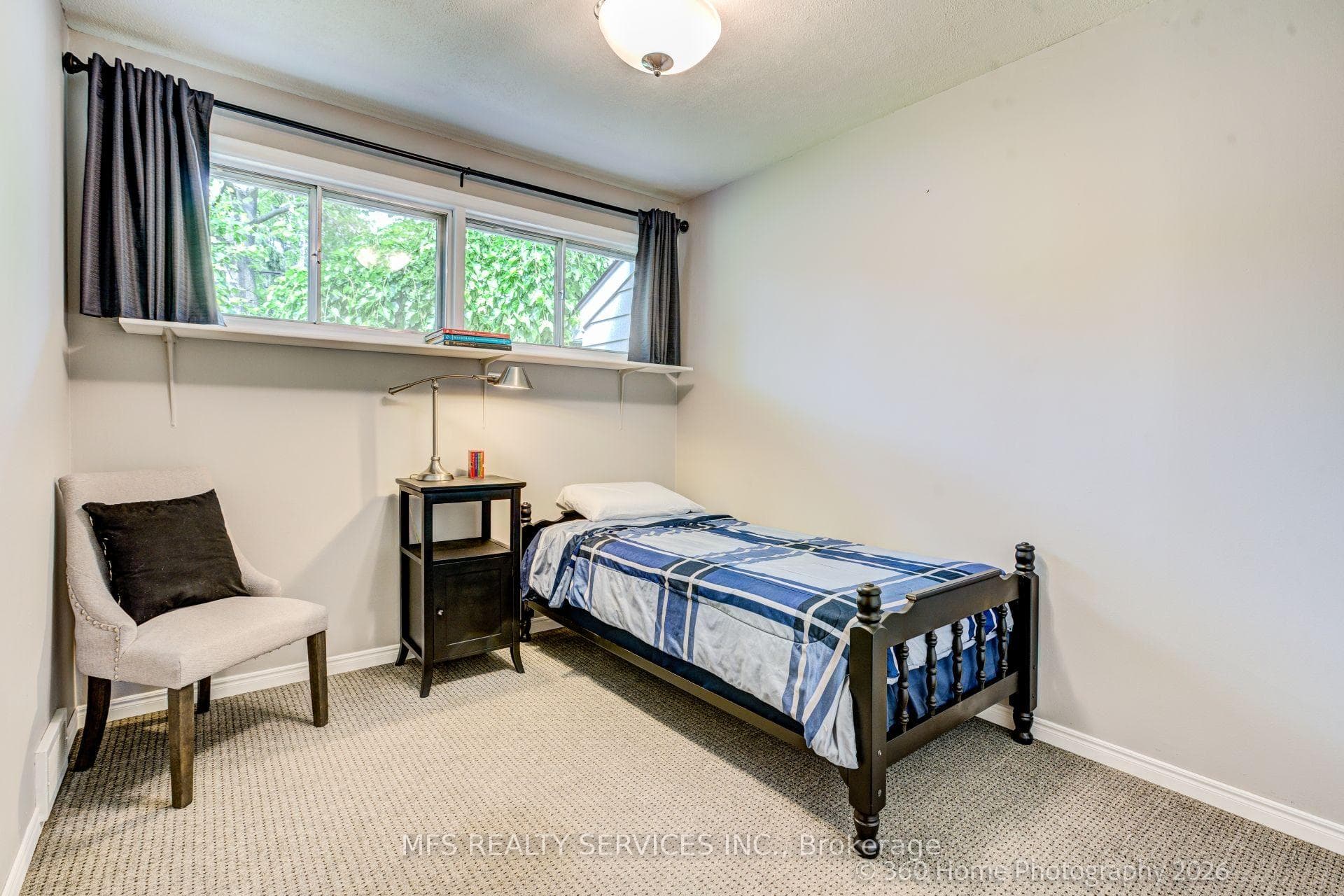 47 Deep Dene Drive photo 16