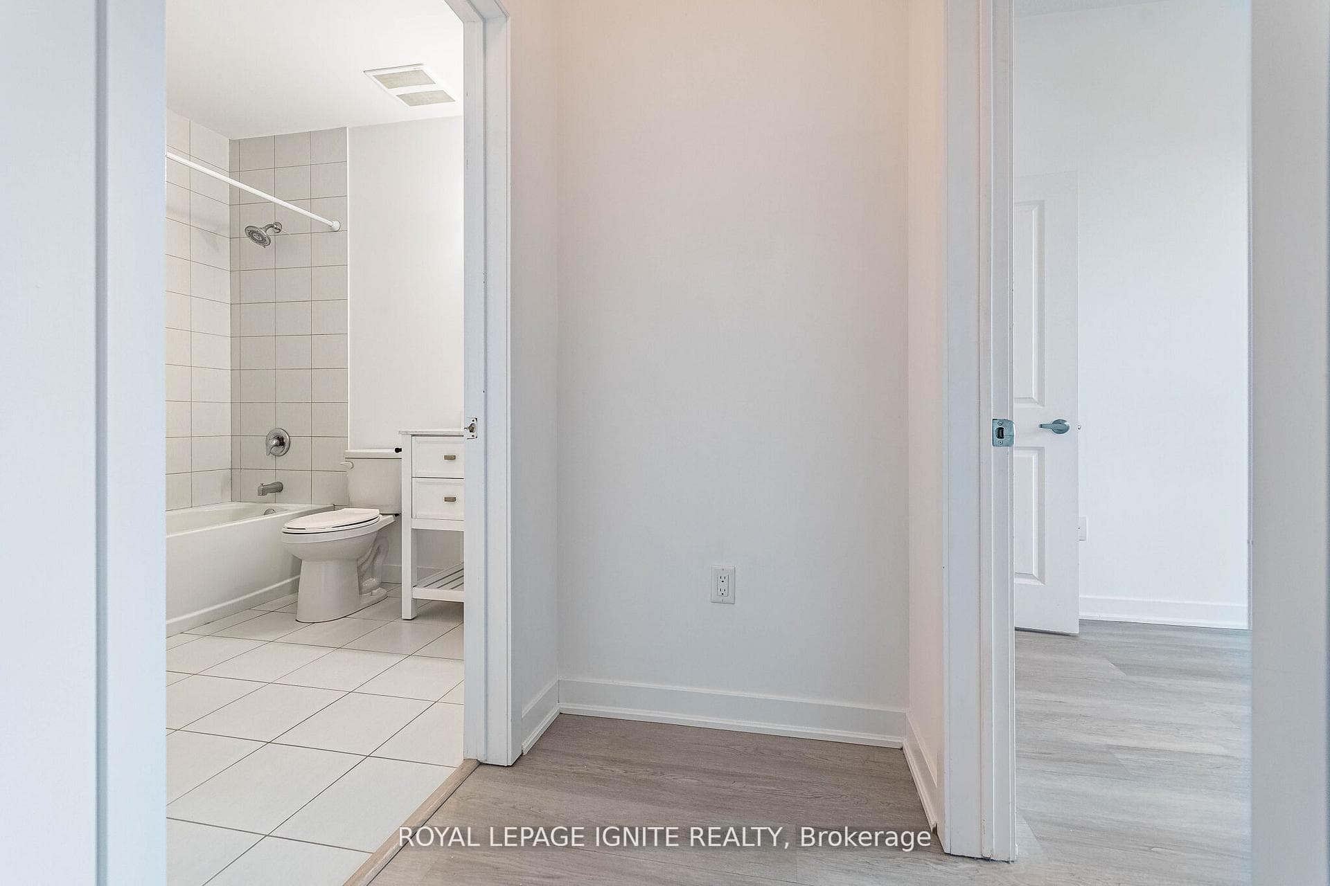 101 Shoreview Place Unit 614 photo 26