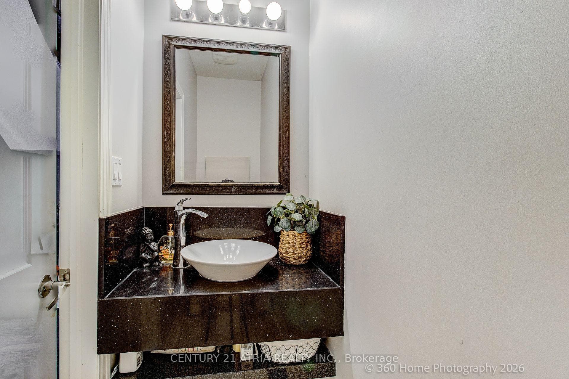 1386 Sheldon Street photo 12