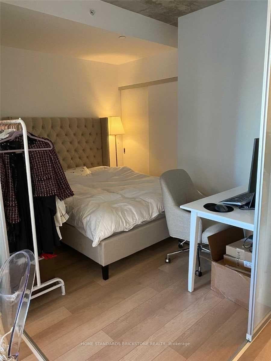 210 Simcoe Street Unit 603 photo 4