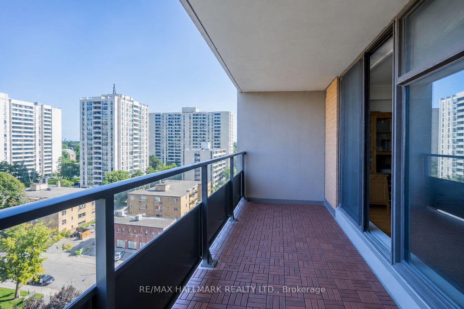 135 Marlee Avenue Unit 1103 photo 18