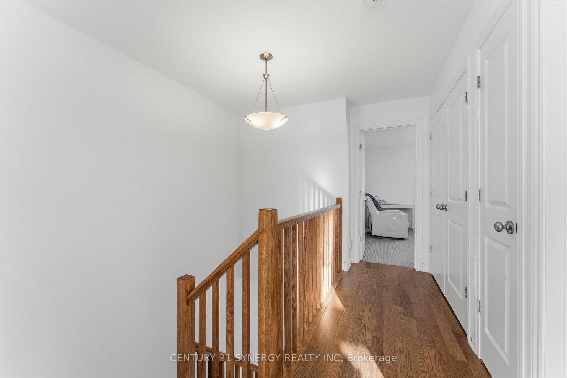 214 Hawkeswood Drive photo 23