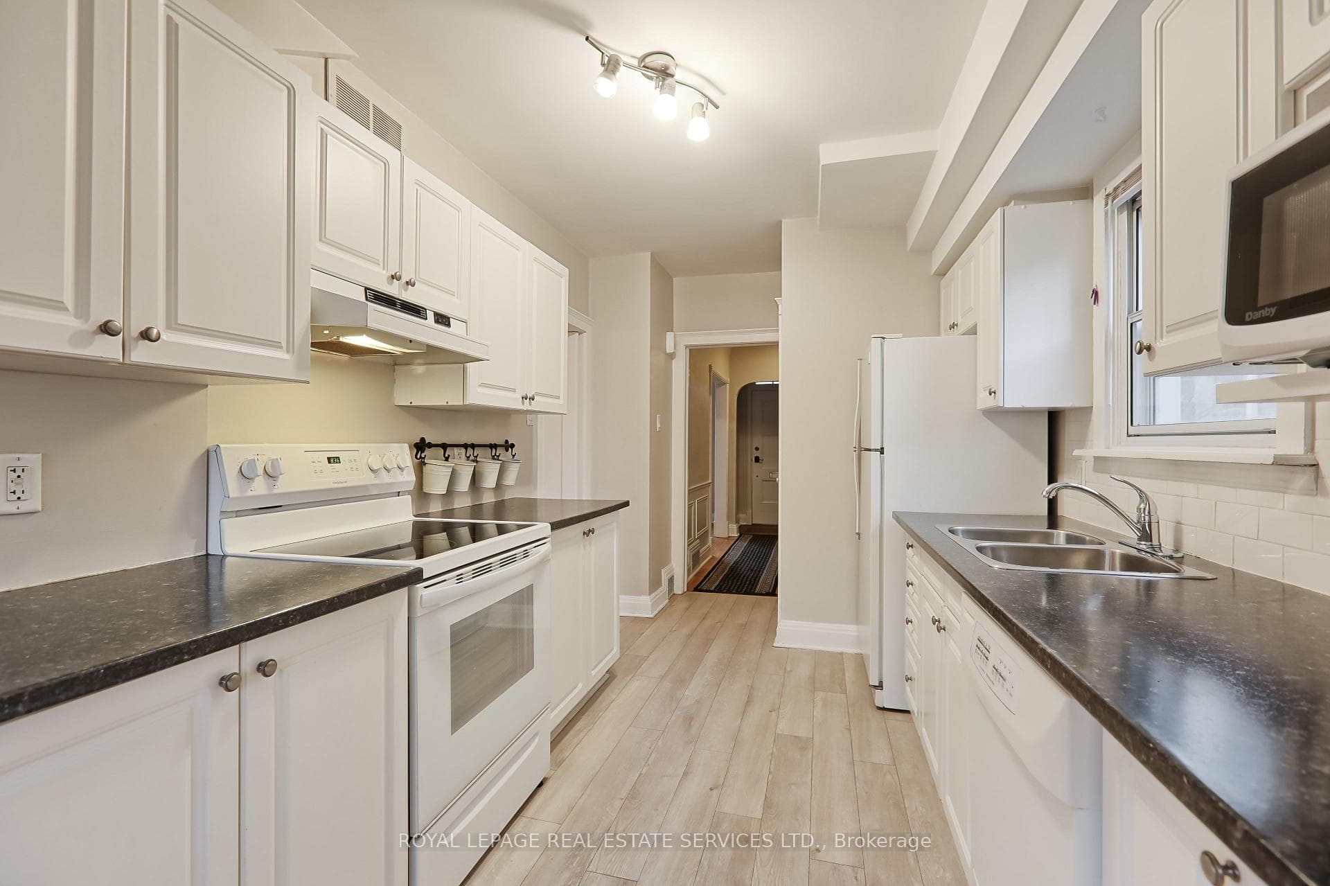 14 Highgate Road photo 11