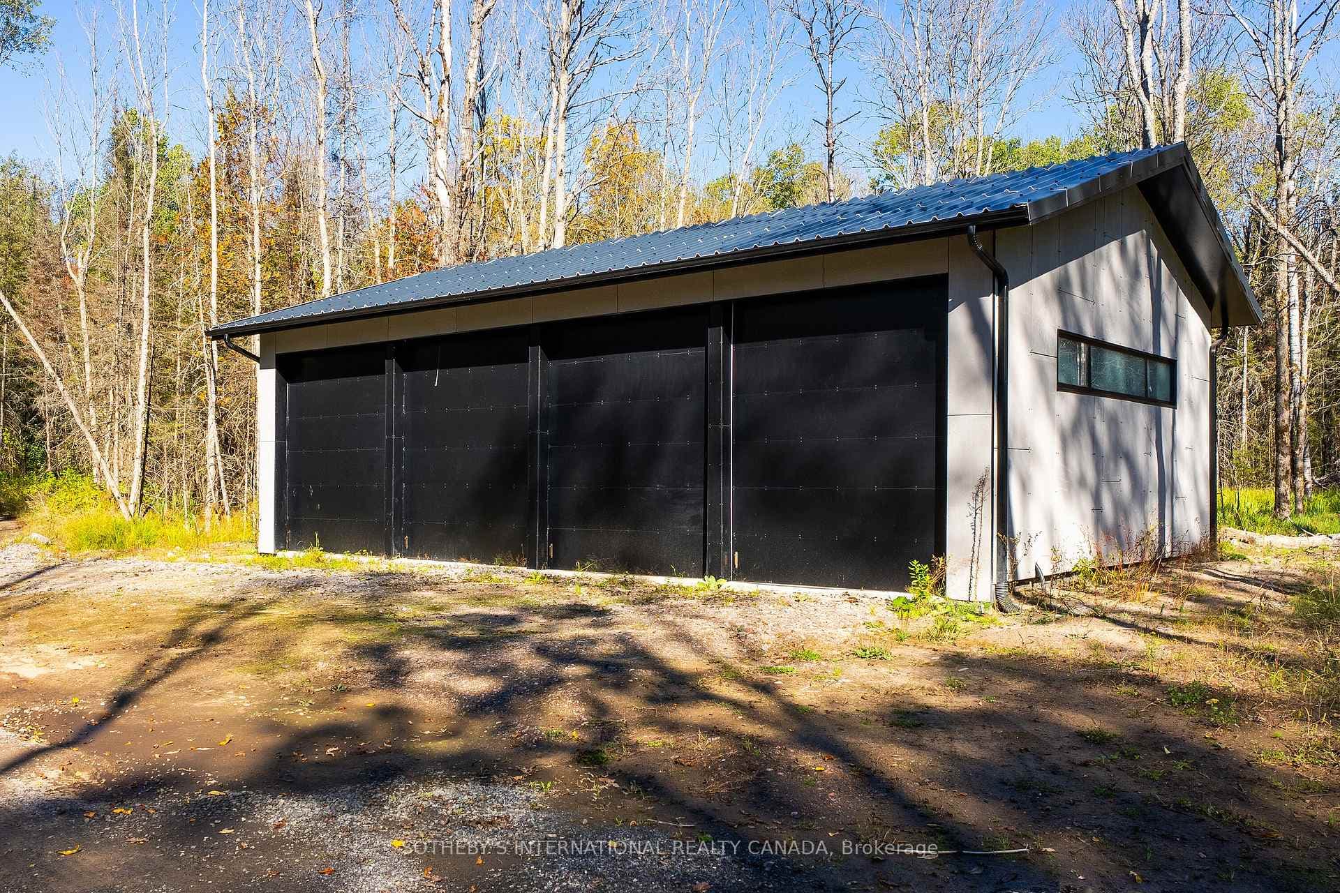 4 Bay Garage with Poured Concrete Floor