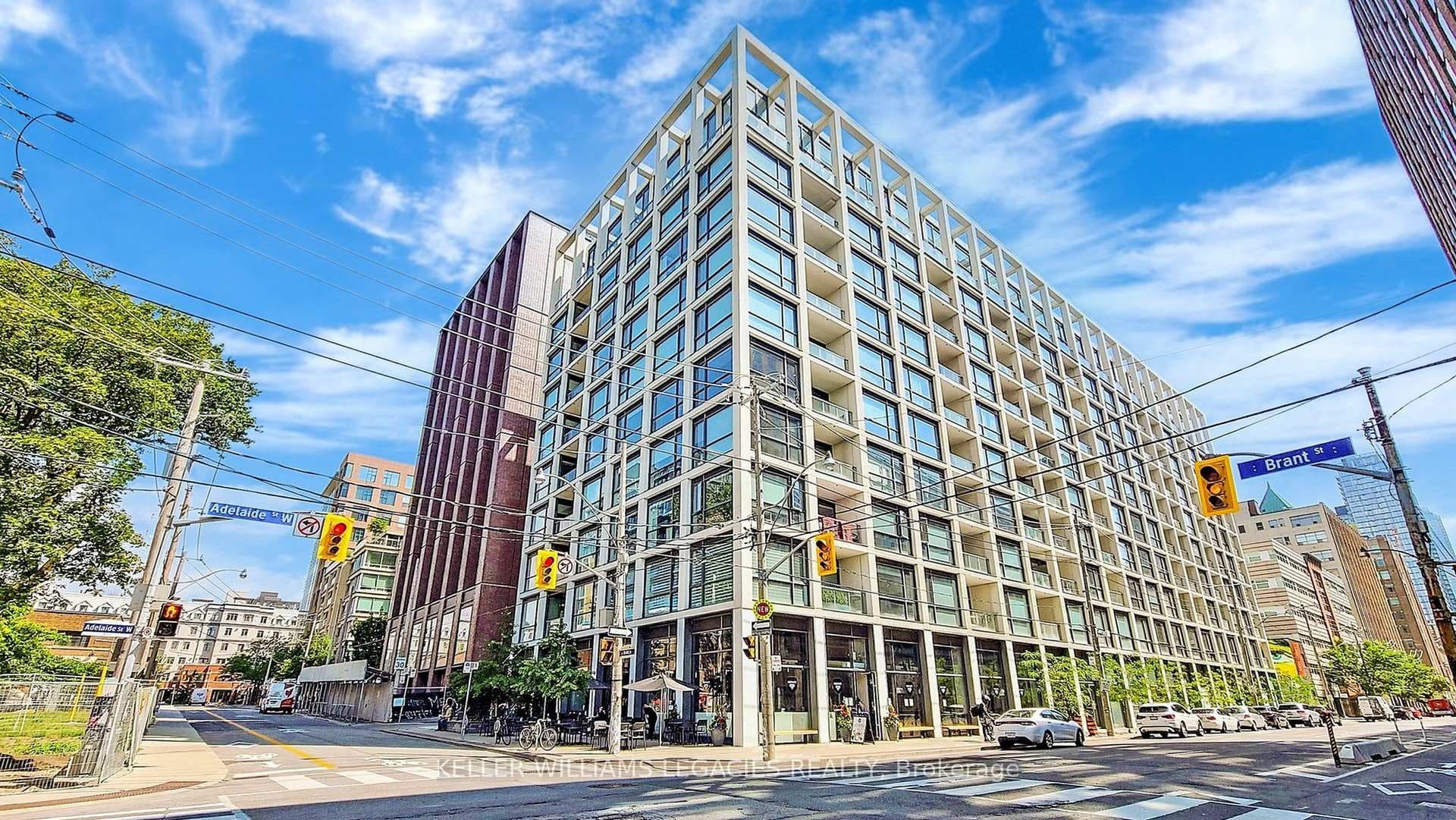 39 Brant Street Unit 420 photo 1
